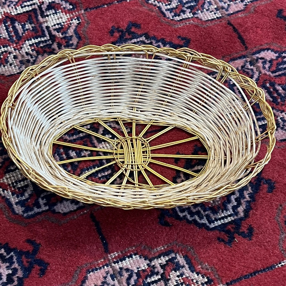 Vintage  Gold Metal / Wicker Hand Woven Oval Bread Basket 9" Holidays-